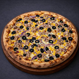 17. Pizza z tuńczykiem